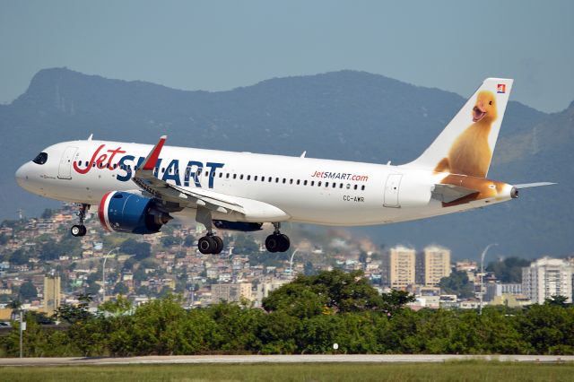 Airbus A320 (CC-AWR)