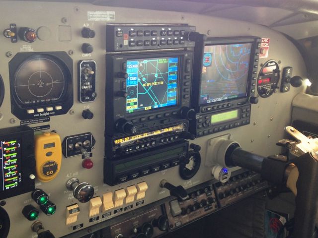 Rockwell Commander 114 (N114AN) - N114AN Garmin panel
