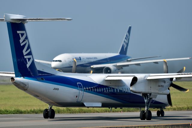 JA842A — - and JA702A(B772.ANA)