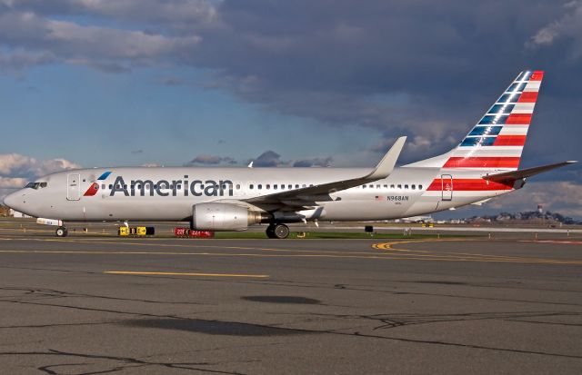 Boeing 737-800 (N968AN) - The on time machine