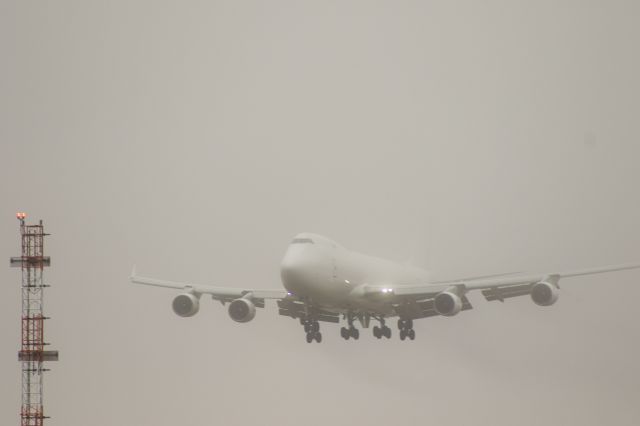 Boeing 747-400 (N713CK) - CKS 956 Breaking Out on The ILS RWY 06 From Chicago
