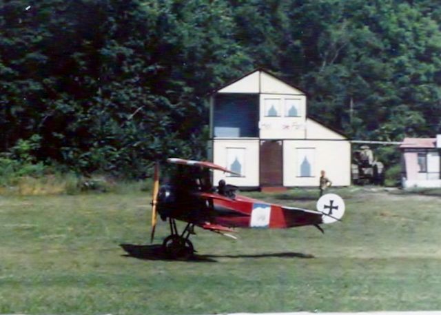 — — - Old Rhinebeck Aerodrome