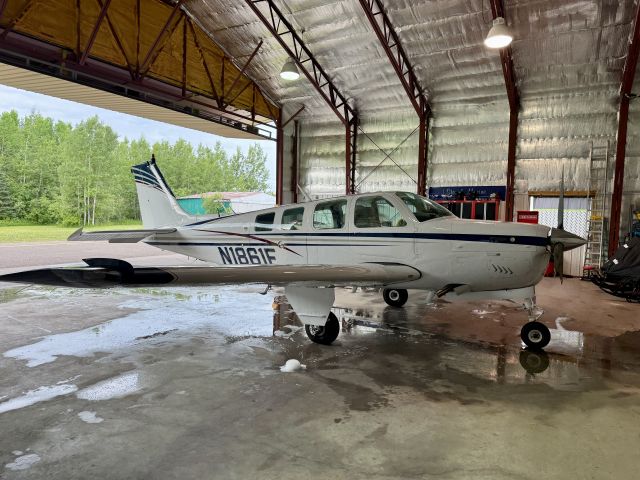 Beechcraft Bonanza (36) (N1861F)