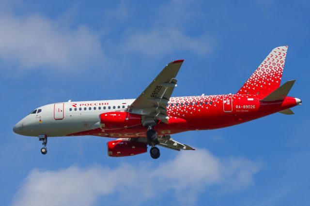 Sukhoi Superjet 100 (RA-89026)