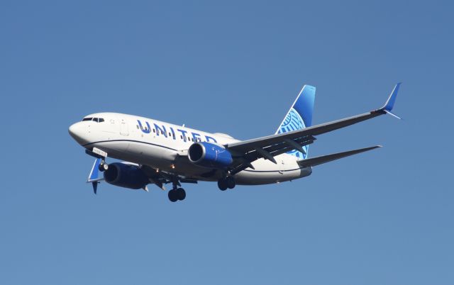 Boeing 737-700 (N33714) - UA1207 EWR-JAX 12/29/21