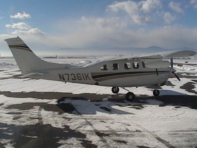 Cessna Centurion (N7361K) - after the annual!Rocky Mountains at the back!