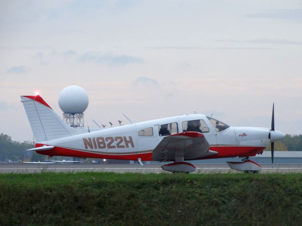 Piper Cherokee (N1822H)