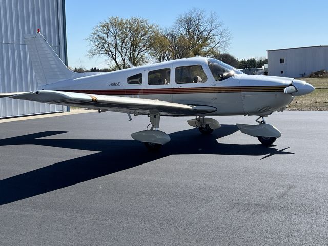 Piper Cherokee (N1490H)