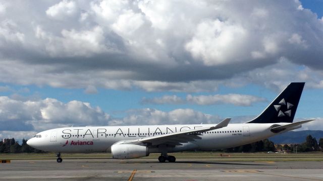 Airbus A330-300 (N279AV)