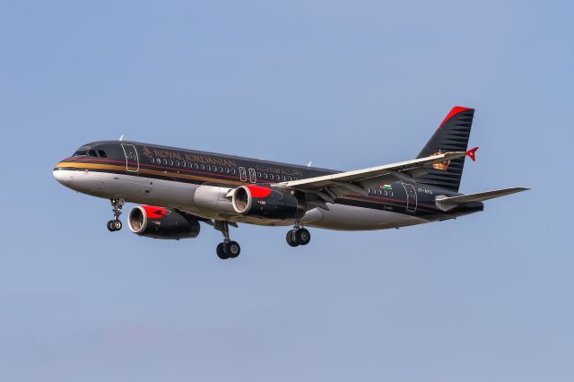 Airbus A320 (JY-AYU) - JY-AYU Royal Jordanian Airbus A320-232 coming in from Amman (OJAI) @ Frankfurt - International (EDDF) / 26.03.2016