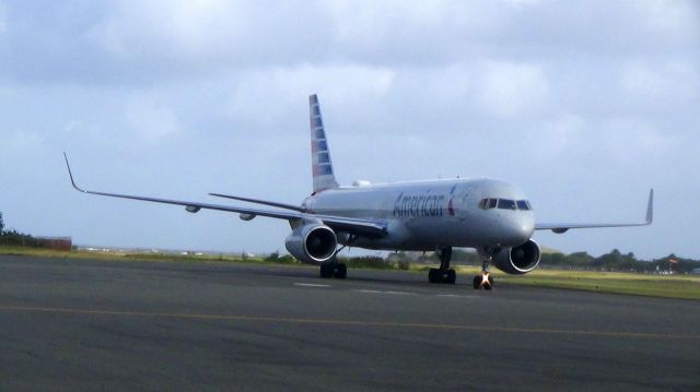 Boeing 757-200 (N193AN)