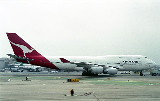 Boeing 747-400 (VH-OJI)