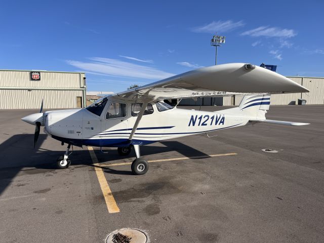 North American Rockwell 100 Darter Commander (N121VA)