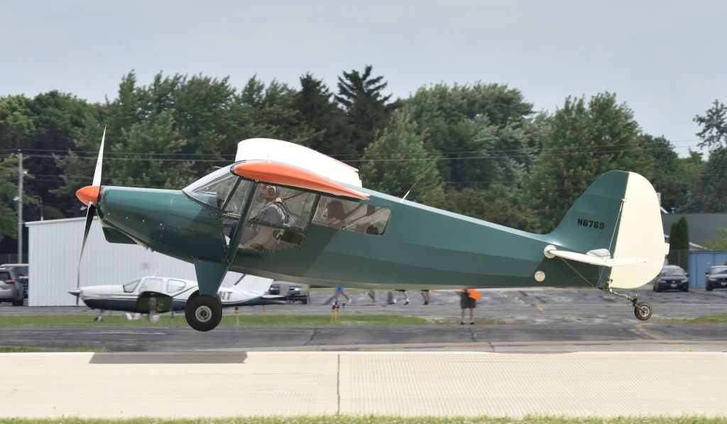 R & B RB-4 Bearhawk (N6769) - Airventure 2017