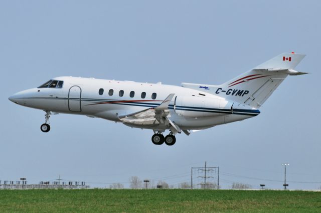 Hawker 800 (C-GVMP)