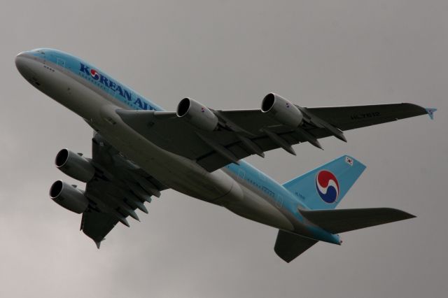 Airbus A380-800 (HL7612) - August 2, 2011