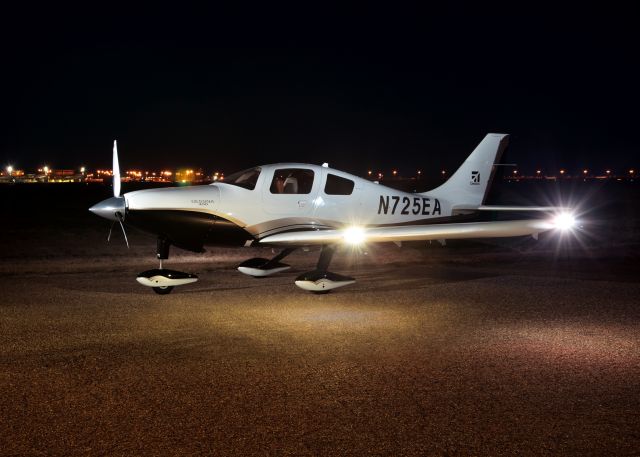 Cessna 400 (N725EA) - Lubbock International Airport