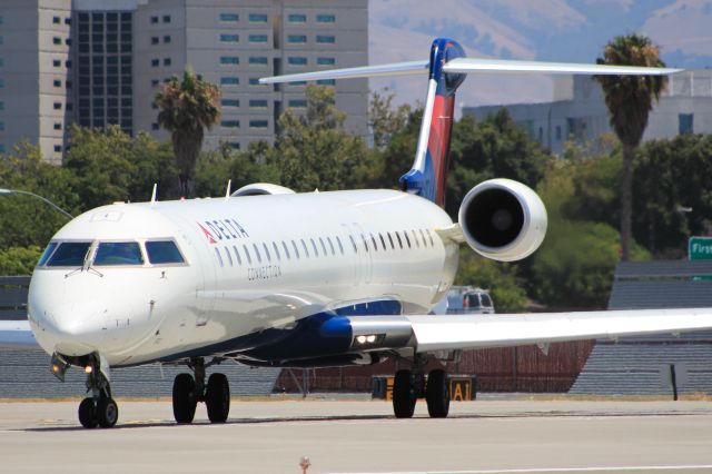 Canadair Regional Jet CRJ-900 (N812SK)