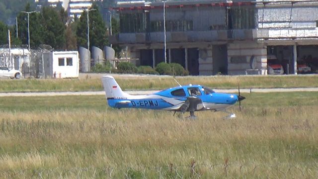 Cirrus SR-20 (D-EPMJ)