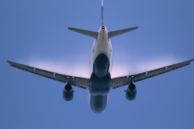 — — - JetBlue BOS Departure