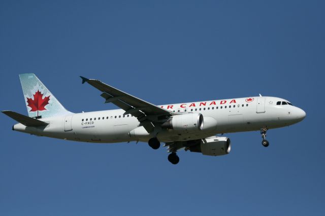 Airbus A320 (C-FXCD)