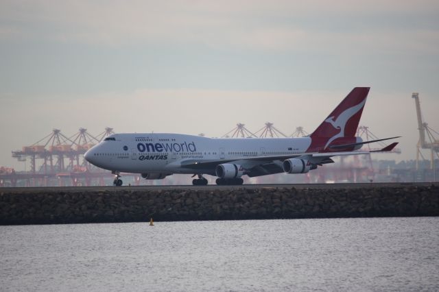 Boeing 747-400 (VH-OEF)