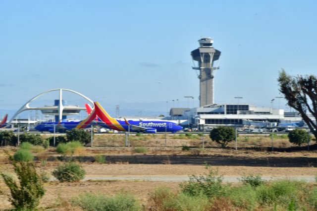 Boeing 737-700 (N788SA)