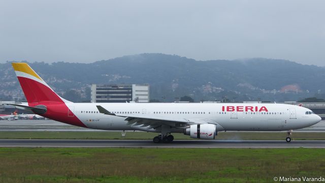 Airbus A330-300 (EC-LYF)