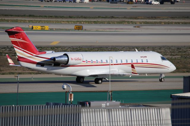 Canadair Regional Jet CRJ-200 (N702SJ)