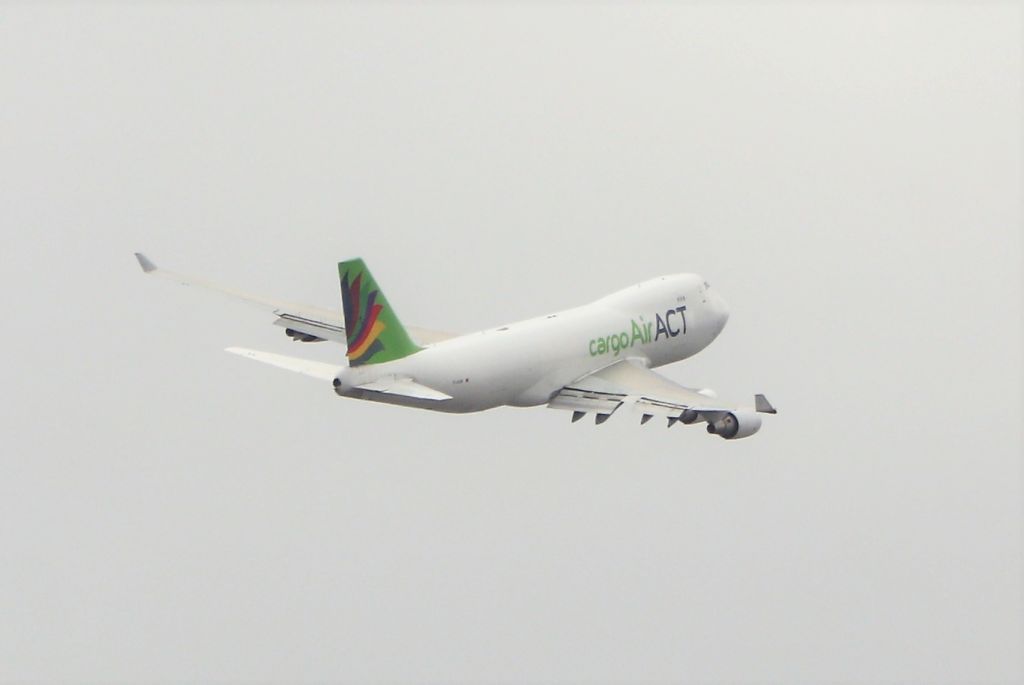 Boeing 747-400 (TC-ACM) - airact cargo b747-428f tc-acm dep shannon for chicago 28/6/20.