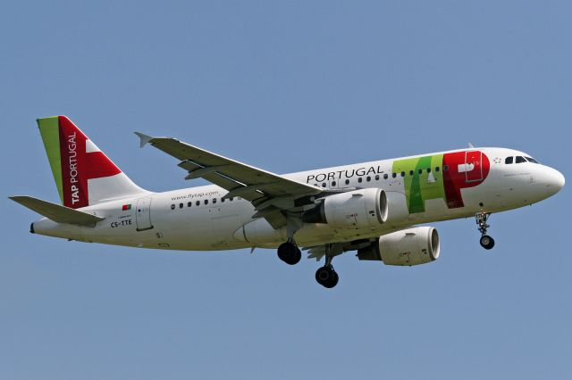 Airbus A319 (CS-TTE)