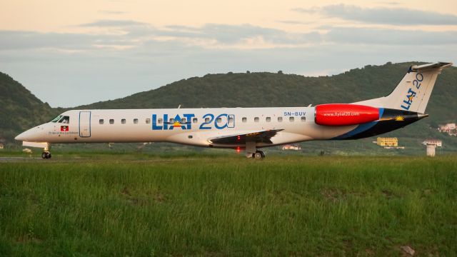 Embraer ERJ-145 (5N-BUV) - After spending 45mins on ground ending a flight from Dominica (DOM) 5N-BUV is packed and ready for departure to Antigua (ANU).