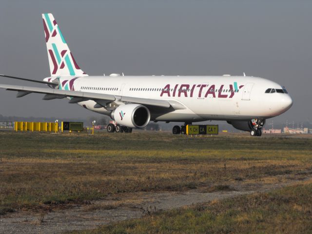 Airbus A330-200 (EI-GGP)