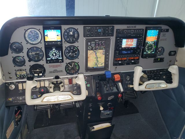 Beechcraft Sierra (N6044E) - Future Garmin G3x