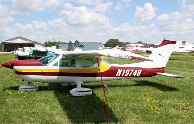 Cessna Skylane (N19748)