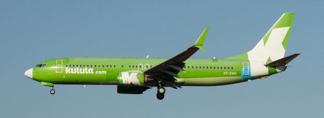 Boeing 737-800 (ZS-ZWC) - Landing at FAOR