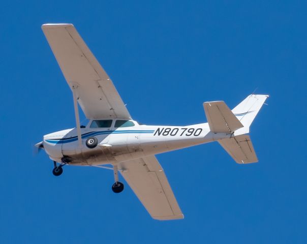 Cessna Skyhawk (N80790)