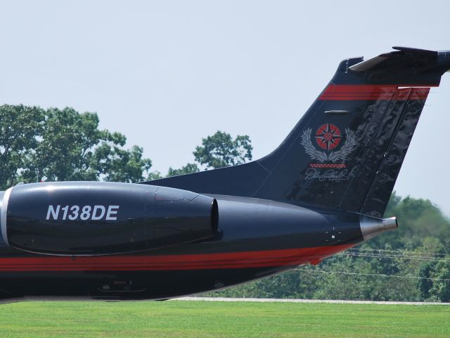 Embraer ERJ-145 (N138DE) - at KSVH - 6/18/09