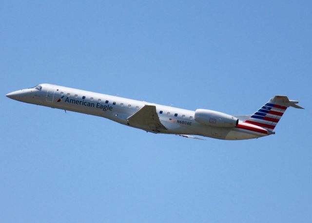 Embraer ERJ-145 (N680AE) - At Shreveport Regional.