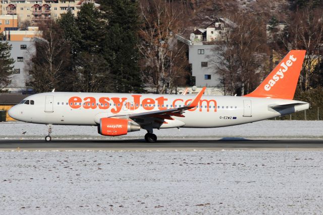 Airbus A320 (G-EZWZ)