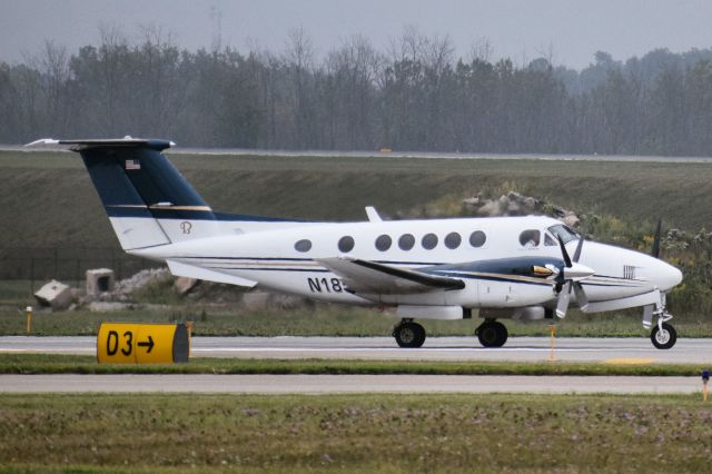 Beechcraft Super King Air 200 (N1850X) - Privately Owned 1982 Beech B200 Super King Air taxiing out from the FBO Ramp at the Buffalo Niagara International Airport