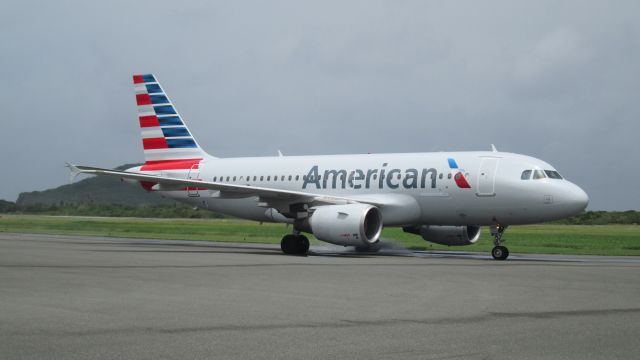 Airbus A319 (N722US)