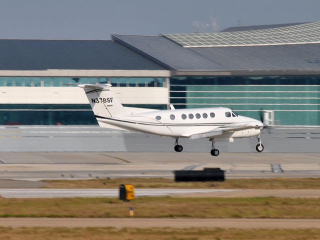 Beechcraft Super King Air 200 (N378SF)