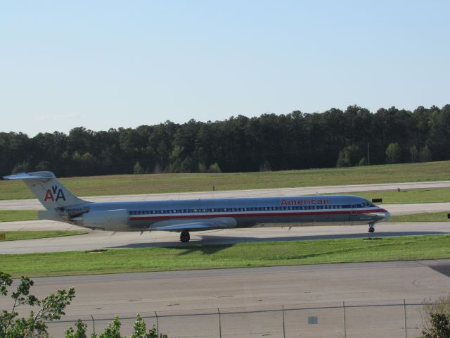 McDonnell Douglas MD-82 (N436AA)