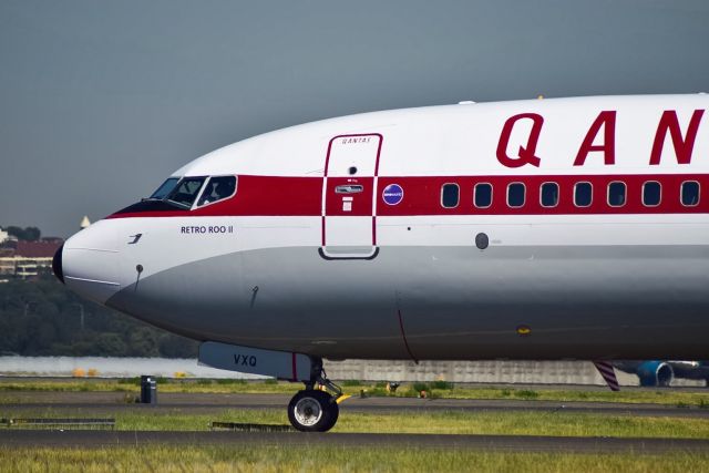 Boeing 737-800 (VH-VXQ) - Qantas Retro Roo 2