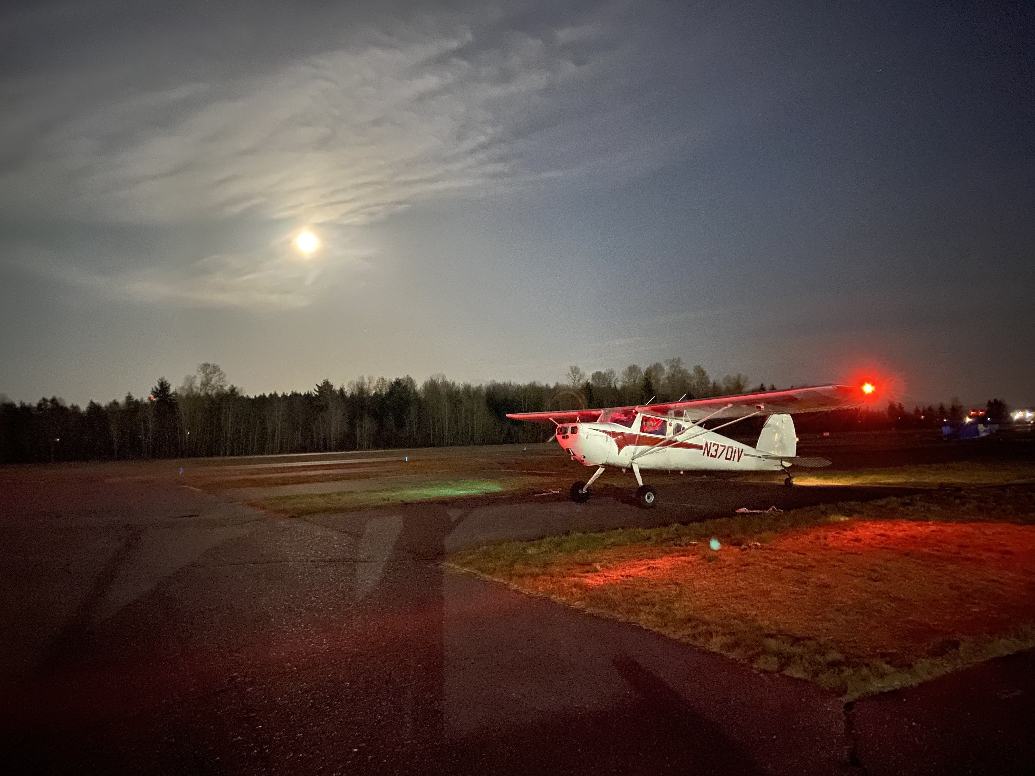 Cessna 140 (N3701V) - Got all the lights working!