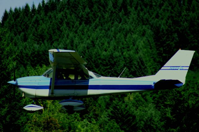 Cessna Skylane (N8093L)