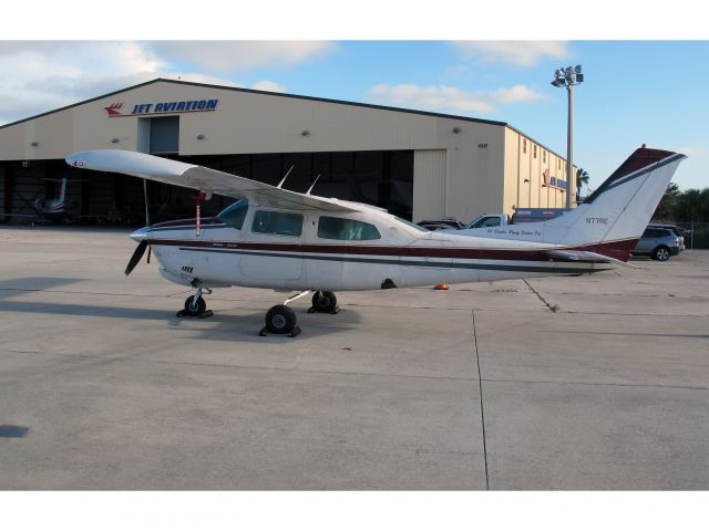 Cessna Centurion (N77RE) - A very nice two ten.