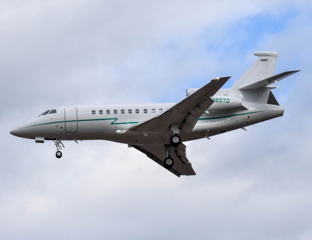 Dassault Falcon 900 (N889TD)