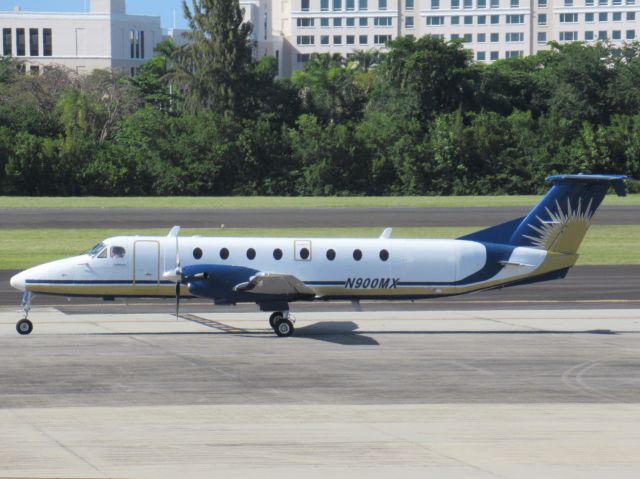 Beechcraft 1900 (N900MX)